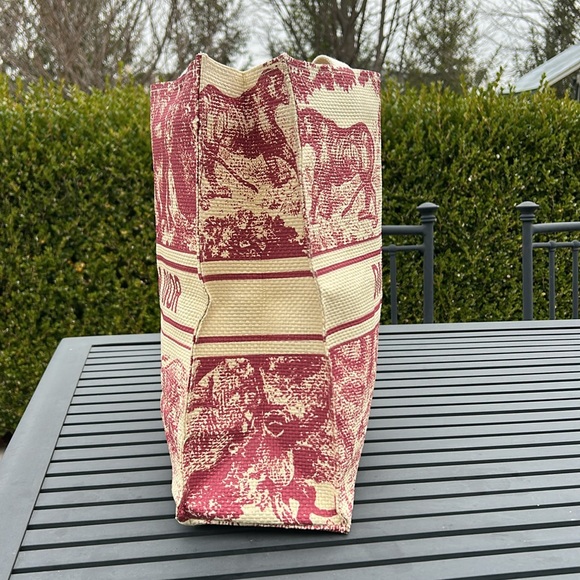 CHRISTIAN DIOR Straw Dioriviera Red VIP Tote - Picture 8 of 13